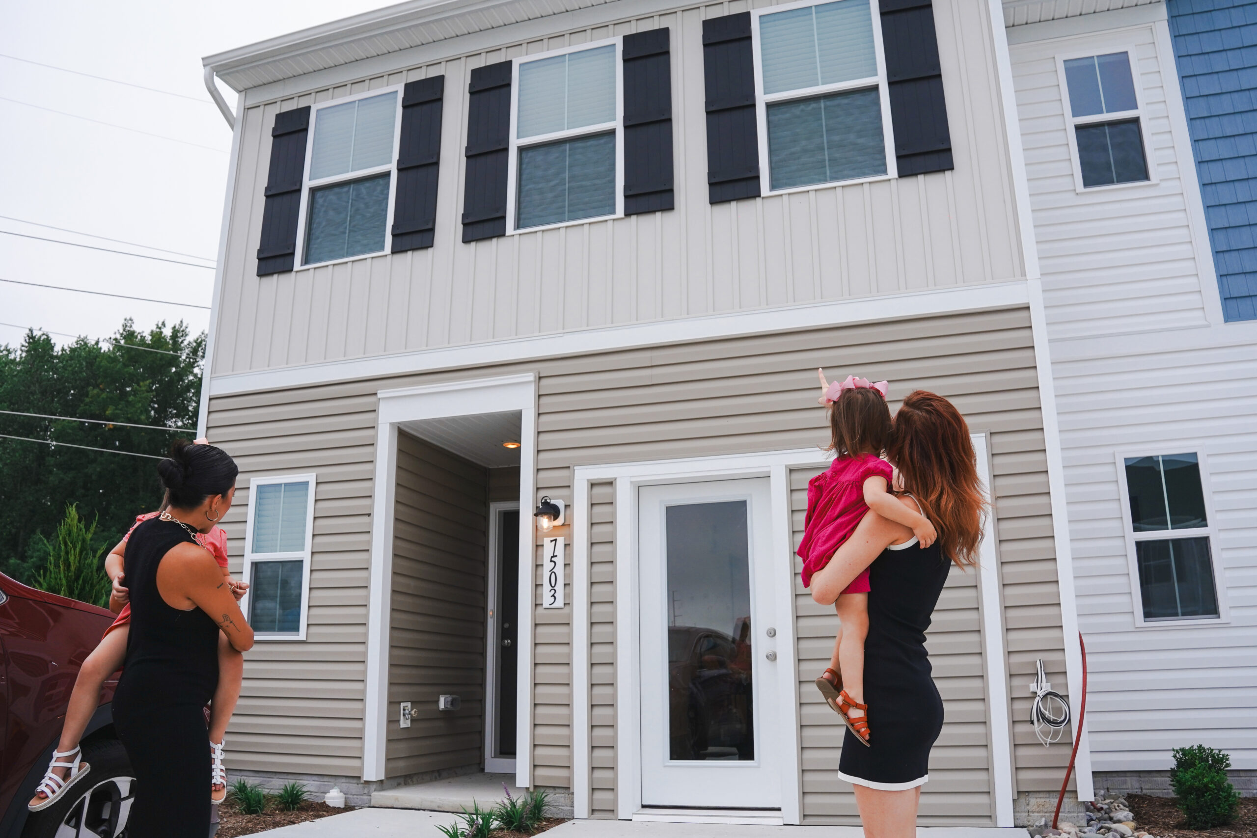 modern-townhomes-with-families- modern-townhomes-with-families-
